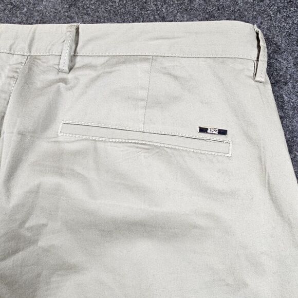 Hugo Boss Pants Men's Size 33 x 31 Khaki Finest talian Fabric Stretch Dress - Picture 6 of 7
